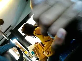 Étonnamment belle amant de sous-vêtements de dames