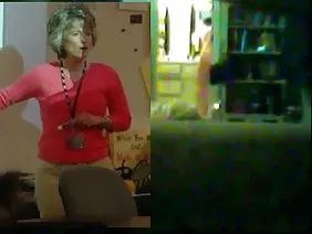 Sex casting une belle jeune fille a fini par baiser avec elle sur le canapé