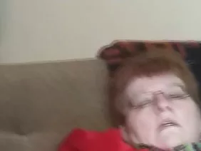 Une maîtresse américaine mature fait baiser des amants arabes