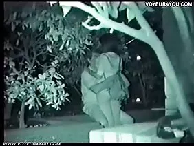 Des filles latines cochonnes sur helico baisent avec un puissant lave-auto sous le doux soleil de Miami et organisent un trio