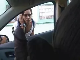 Une maman russe avec de gros seins adore baiser avec son homme et fait tout pour qu’il s’enroule dedans pour que le sperme coule sur ses lèvres et ses jambes