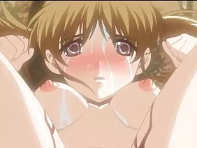 Sœur aînée est prête à offrir encore plus de sexe anal à un mec que sa sœur cadette