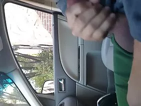 Sexe de groupe de bus et une mer d'hommes lascifs