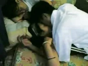 Moloduha donne facilement anal à un ami pour se venger de son petit ami, qui a jeté une telle beauté