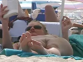 Maman séduit facilement le copain de son copain