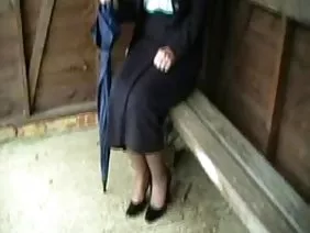 La gynécologue a réussi à exciter une jeune blonde lors de l'examen et a vu son orgasme