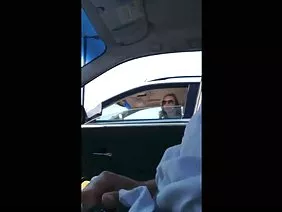 Grosse chienne aux seins avide de devenir une star du porno